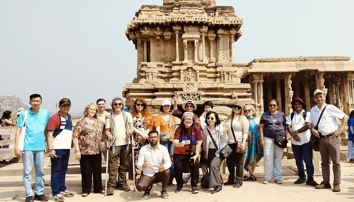 ರಾಜ್ಯದ ಪಾರಂಪರಿಕ ತಾಣಗಳ ವೀಕ್ಷಣೆ ಕಾರ್ಯಕ್ರಮ: ಹಂಪಿಗೆ ವಿದೇಶಿ ಹೂಡಿಕೆದಾರರ ಭೇಟಿ