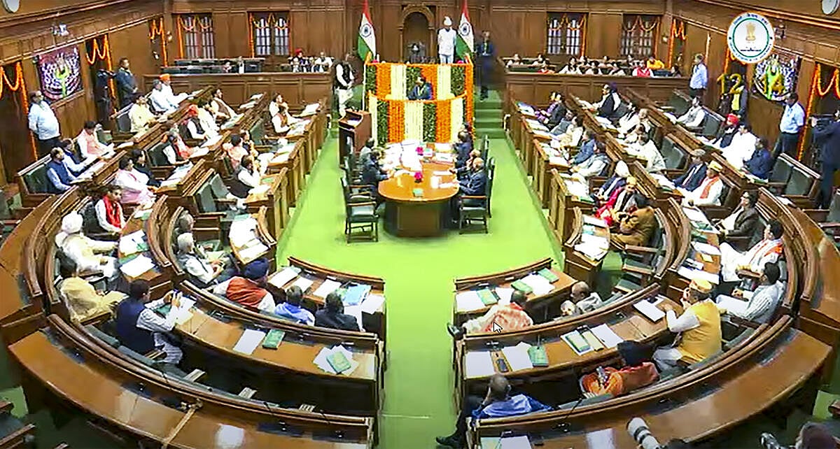 ಕಾಗದರಹಿತ ಕಲಾಪಗಳಿಗೆ ದೆಹಲಿ ವಿಧಾನಸಭೆ ಸಾಕ್ಷಿ; ಸಭಾಪತಿಯನ್ನು ಅಭಿನಂದಿಸಿದ AAP