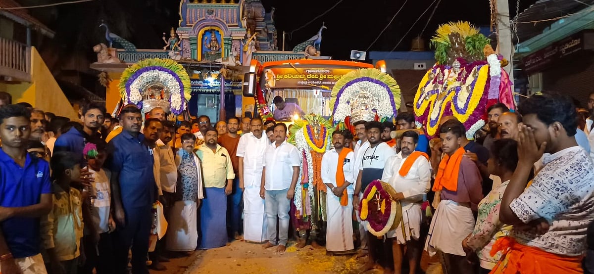 ಅರಸೀಕೆರೆ | ಎಲ್ಲರೂ ಒಟ್ಟಾಗಿ ದೇವಸ್ಥಾನ ಕಟ್ಟೋಣ:  ಶಾಸಕ ಶಿವಲಿಂಗೇಗೌಡ