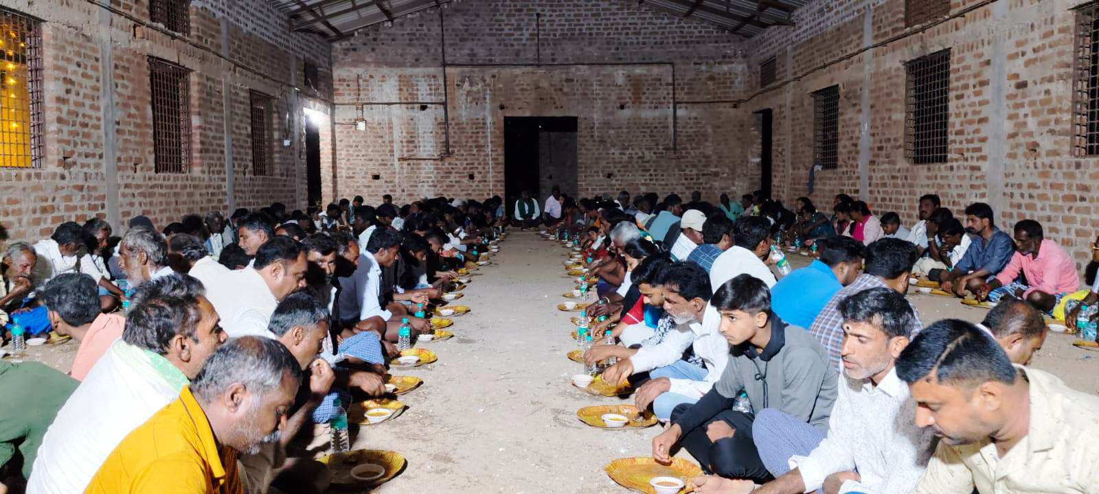 ಮಹಾಶಿವರಾತ್ರಿಯ ದಿನ ಮಾಂಸದೂಟ ಸವಿದ ನೂರಾರು ಭಕ್ತರು