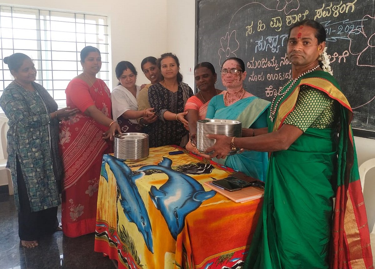 ದಾವಣಗೆರೆ: ಭಿಕ್ಷೆಯ ಹಣದಲ್ಲಿ ಸಮಾಜಕ್ಕೆ ಅಳಿಲು ಸೇವೆ