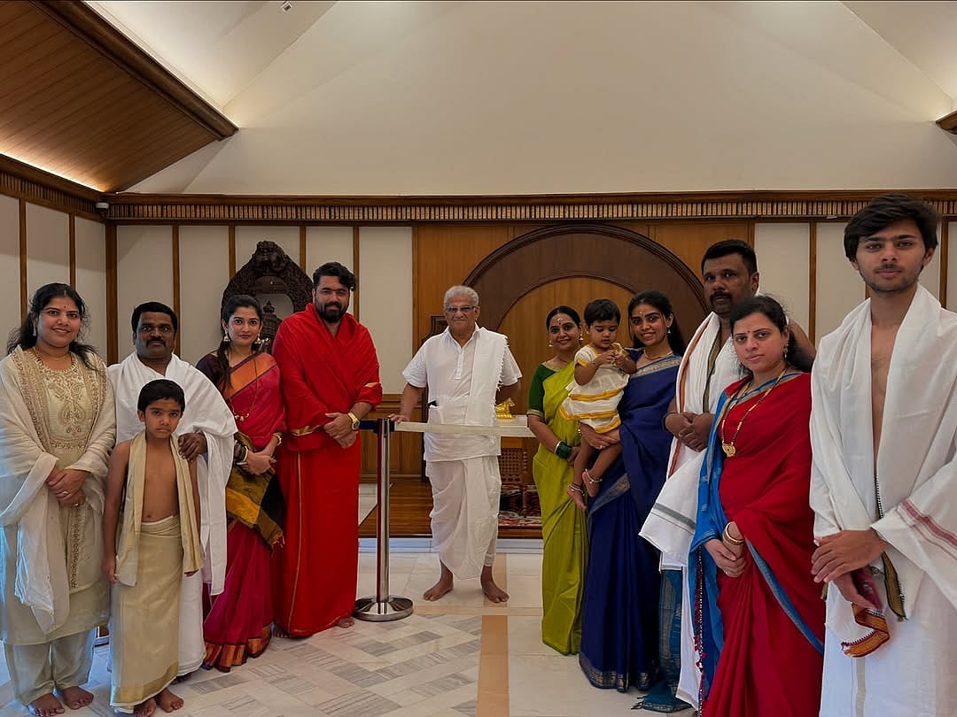 ಚಿತ್ರಗಳಲ್ಲಿ ನೋಡಿ ಸೆಲೆಬ್ರಿಟಿಗಳ ಮಹಾ ಶಿವರಾತ್ರಿ ಸಂಭ್ರಮ