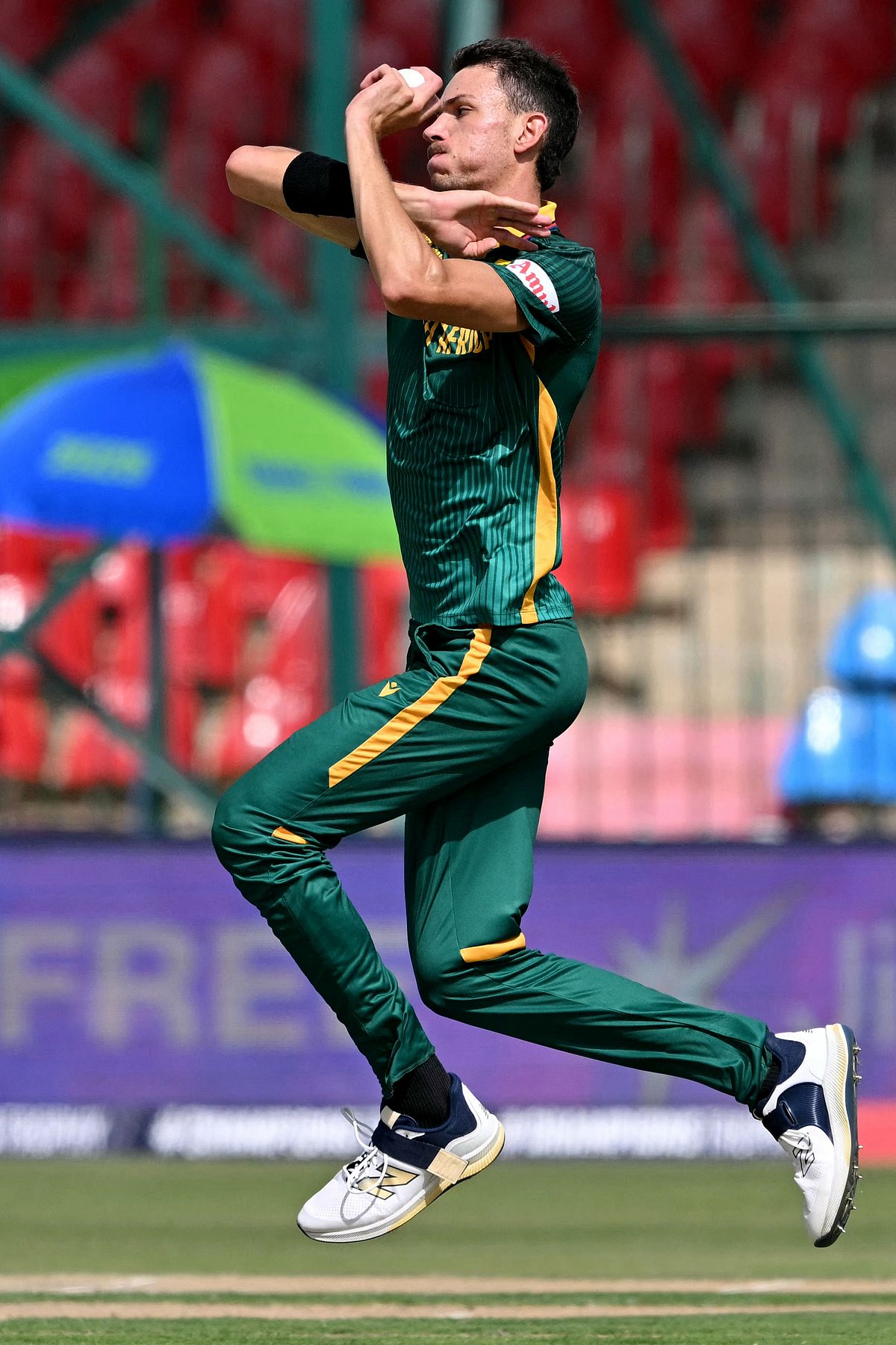 Champions Trophy: ಇಂಗ್ಲೆಂಡ್‌ಗೆ 3ನೇ ಸೋಲು; ಗೆಲುವಿನೊಡನೆ ಸೆಮಿಗೆ ದ.ಆಫ್ರಿಕಾ