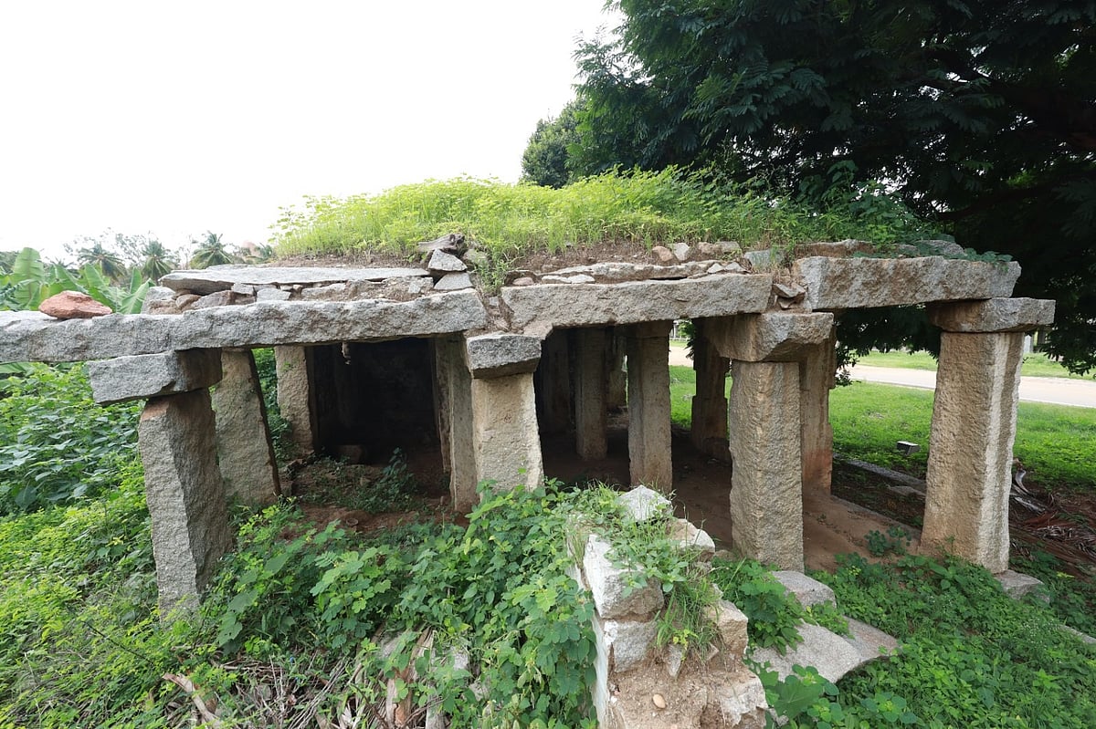 ಒಳನೋಟ: ಮುಕ್ಕಾದ ಇತಿಹಾಸದ ಕೊಂಡಿ
