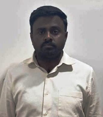 ಪಿಎಸ್‌ಐ ಹುದ್ದೆ ಕೊಡಿಸುವುದಾಗಿ ₹45 ಲಕ್ಷ ವಂಚನೆ: ವೈದ್ಯ ಸೇರಿ ಇಬ್ಬರ ಬಂಧನ