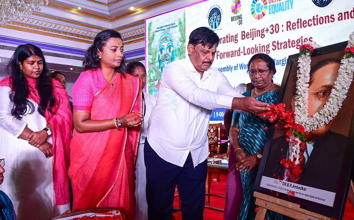 ಮಹಿಳಾ ಮೀಸಲಾತಿ ಕಾನೂನು ರೂಪ ಪಡೆಯಲಿ: ಡಾ.ಎಚ್.ಸಿ.ಮಹದೇವಪ್ಪ