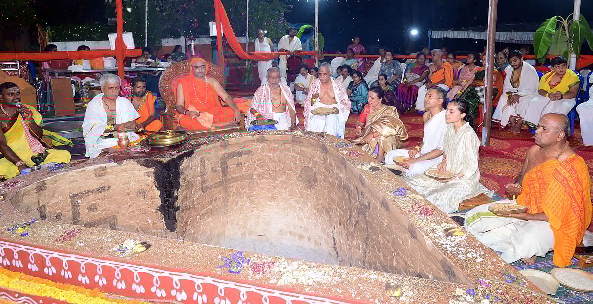 ಚಂದ್ರವನ ಆಶ್ರಮದಲ್ಲಿ ಪಾರ್ವತಿದೇವಿಯ ಅಖಂಡ ಮಹಾಯಾಗ