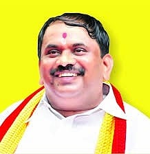 ಸಿದ್ಧರಾಮಯ್ಯನವರಂಥ ನಾಯಕ IAS ಲಾಬಿಗೆ ಶರಣಾಗಬಾರದಿತ್ತು: ನಾರಾಯಣಗೌಡ