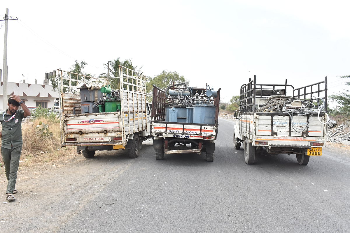 ಚಿಂಚೋಳಿ: ಕಲ್ಲು ಅಕ್ರಮ ಗಣಿಗಾರಿಕೆ ವಿರುದ್ಧ ಜೆಸ್ಕಾಂ ಸಮರ