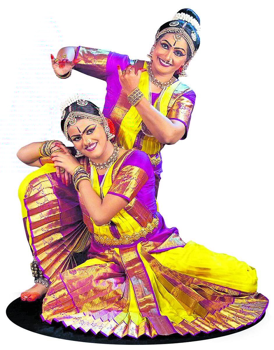 ಮಗಳು ಸನ್ನಿಧಿ ಜೊತೆ ಅಮ್ಮ ಚೈತನ್ಯಾ ರಂಗಪ್ರವೇಶ