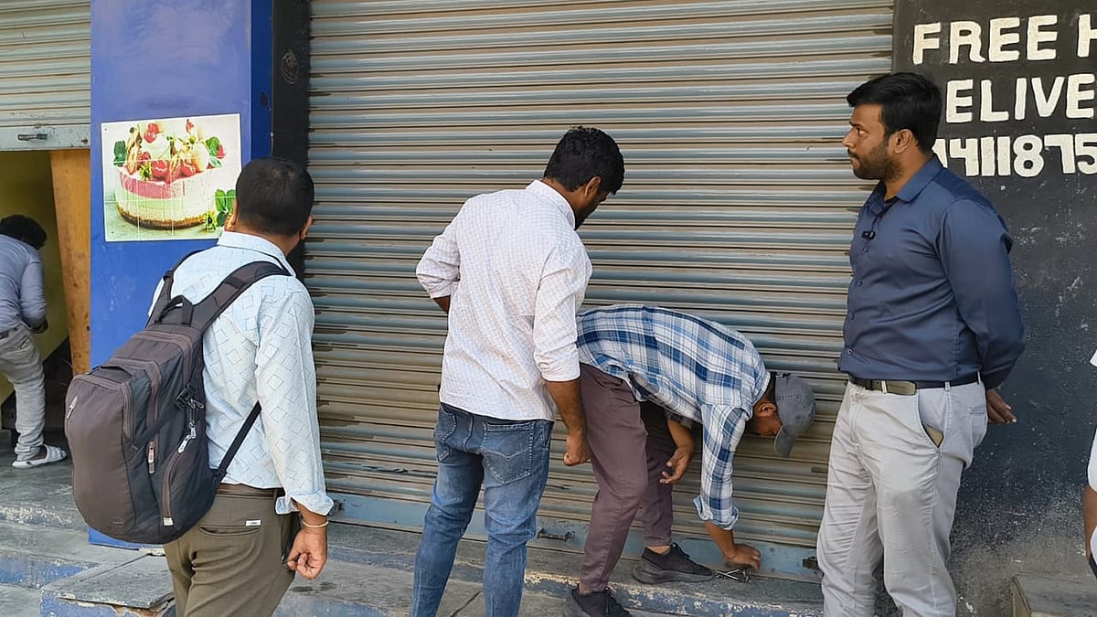 ಕೆಜಿಎಫ್‌: ಸ್ವಚ್ಚತೆ ಕಾಪಾಡದ ಬೇಕರಿಗೆ ಬೀಗ ಮುದ್ರೆ