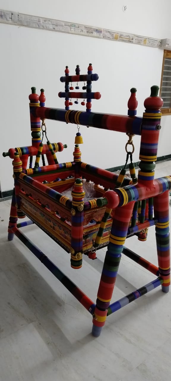 ಕಲಘಟಗಿ ಬಣ್ಣದ ತೊಟ್ಟಿಲು