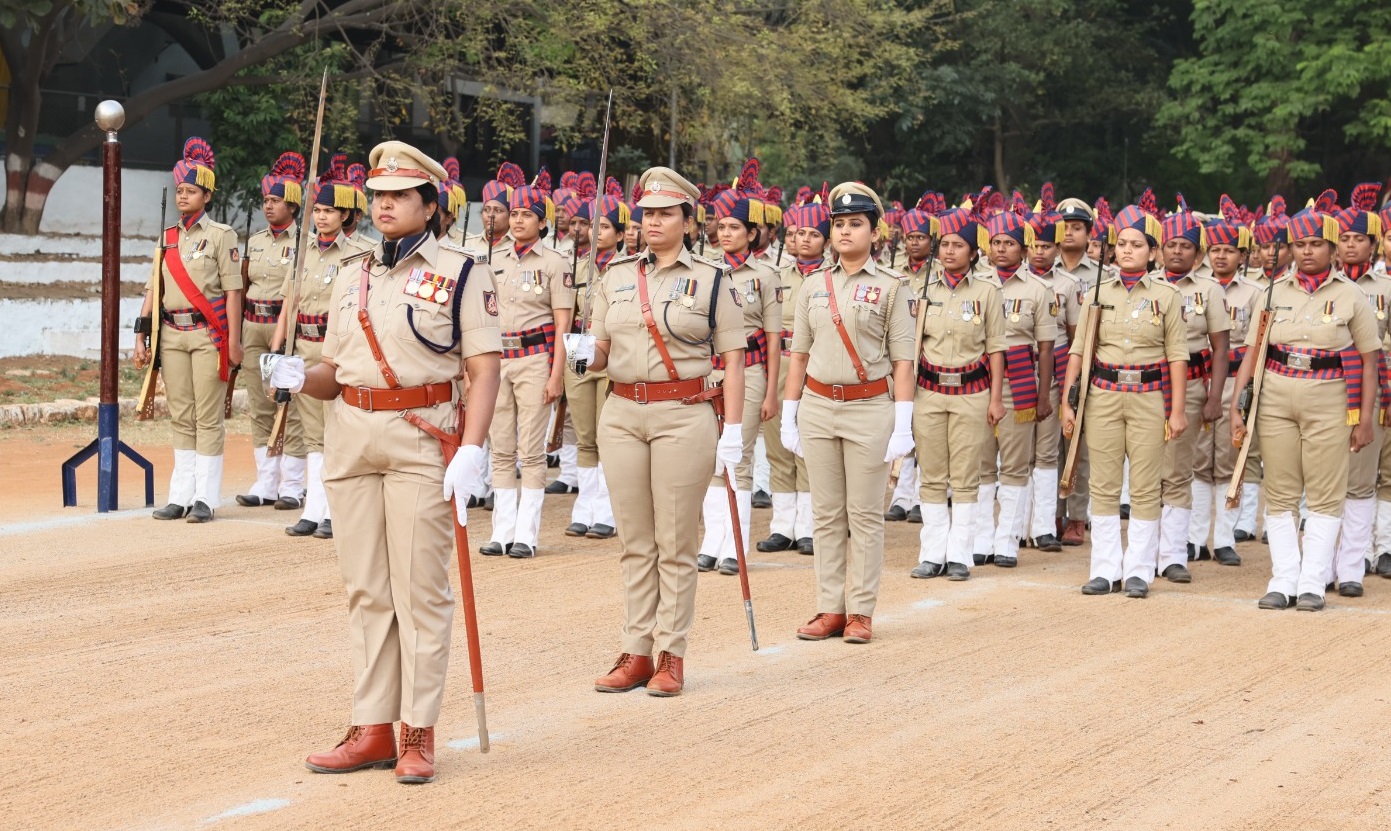 ಮಹಿಳಾ ಪೊಲೀಸ್‌ ಸಿಬ್ಬಂದಿ ಕವಾಯತು ನಡೆಯಿತು