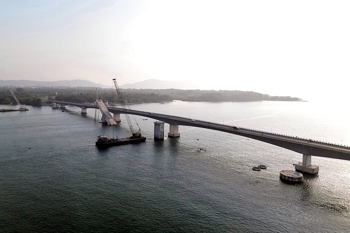 ಕಾಳಿ: ಸೇತುವೆ ಅವಶೇಷ ಶೀಘ್ರ ತೆರವು