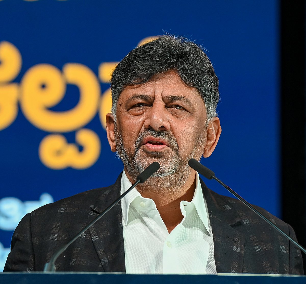 ಮನಮೋಹನ ಸಿಂಗ್ ಹೆಸರಿಟ್ಟರೆ ಸಮಸ್ಯೆ ಏನು?: ವಿಪಕ್ಷಗಳ ಟೀಕೆಗೆ ಡಿಕೆಶಿ ಪ್ರಶ್ನೆ