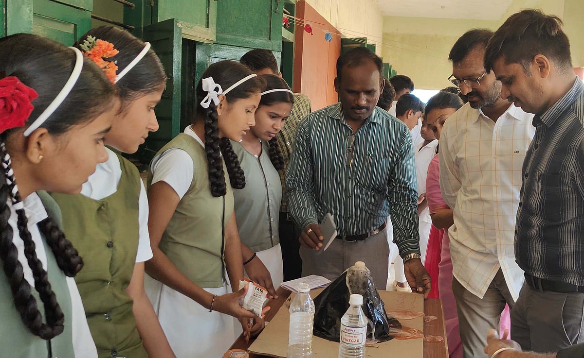 ಹುಣಸೂರು: ಹನಗೋಡು ಸರ್ಕಾರಿ ಶಾಲೆಯಲ್ಲಿ ಪ್ರಯೋಗಾಲಯ ಉದ್ಘಾಟನೆ