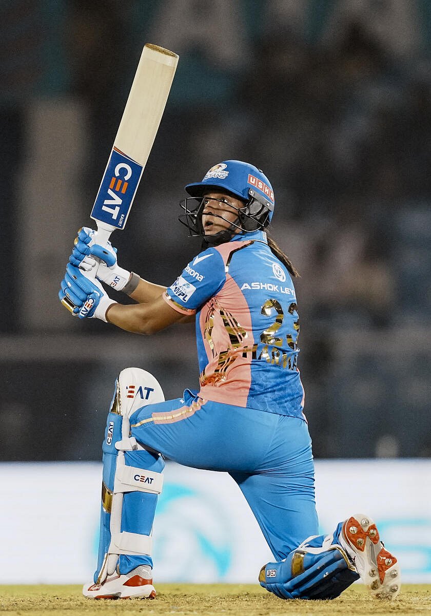 WPL 2025 | ಹರ್ಮನ್‌ಪ್ರೀತ್ ಕೌರ್ ಅಬ್ಬರ: ಮುಂಬೈಗೆ ಮಣಿದ ಗುಜರಾತ್‌ ಜೈಂಟ್ಸ್‌