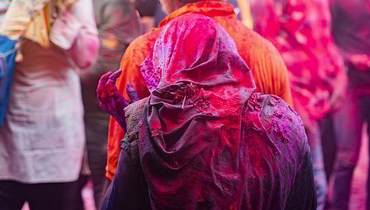 ಹೋಳಿ ಹಬ್ಬದಂದು ಮುಸ್ಲಿಂ ಪುರುಷರು ಟಾರ್ಪಲ್ ಮುಚ್ಚಿಕೊಳ್ಳಲಿ: ಉತ್ತರ ಪ್ರದೇಶ ಸಚಿವ