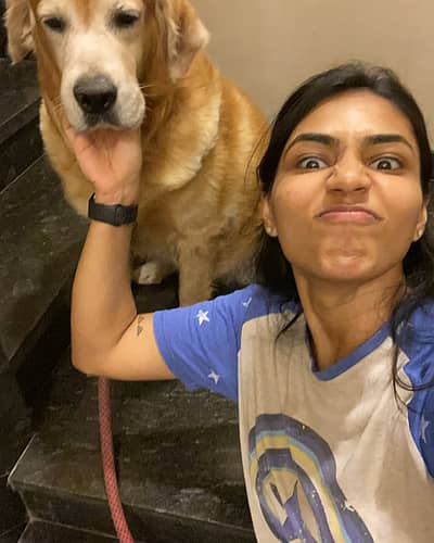 ಪ್ರೀತಿಯ  ಶ್ವಾನ 'ಸಿಂಬಾ' ಜತೆ  ನಟಿ ಸಪ್ತಮಿ ಗೌಡ