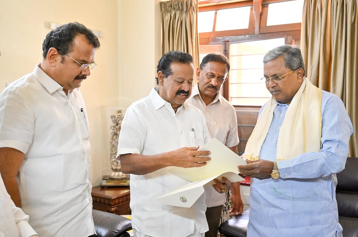 ಮುಖ್ಯಮಂತ್ರಿ ಸಿದ್ದರಾಮಯ್ಯರನ್ನು ಭೇಟಿಯಾದ ತಮಿಳುನಾಡು ಅರಣ್ಯ ಸಚಿವ