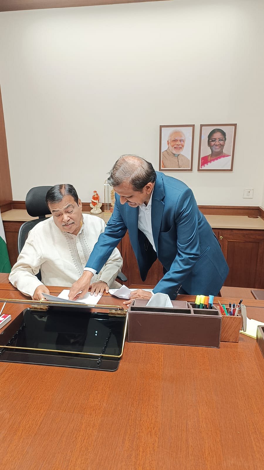 ಹೆದ್ದಾರಿಯಲ್ಲಿ ಟಾಯ್ಸ್ ಪಾರ್ಕ್: ಗಡ್ಕರಿಗೆ ಸಂಸದ ಡಾ.ಸಿ.ಎನ್‌.ಮಂಜುನಾಥ್ ಮನವಿ