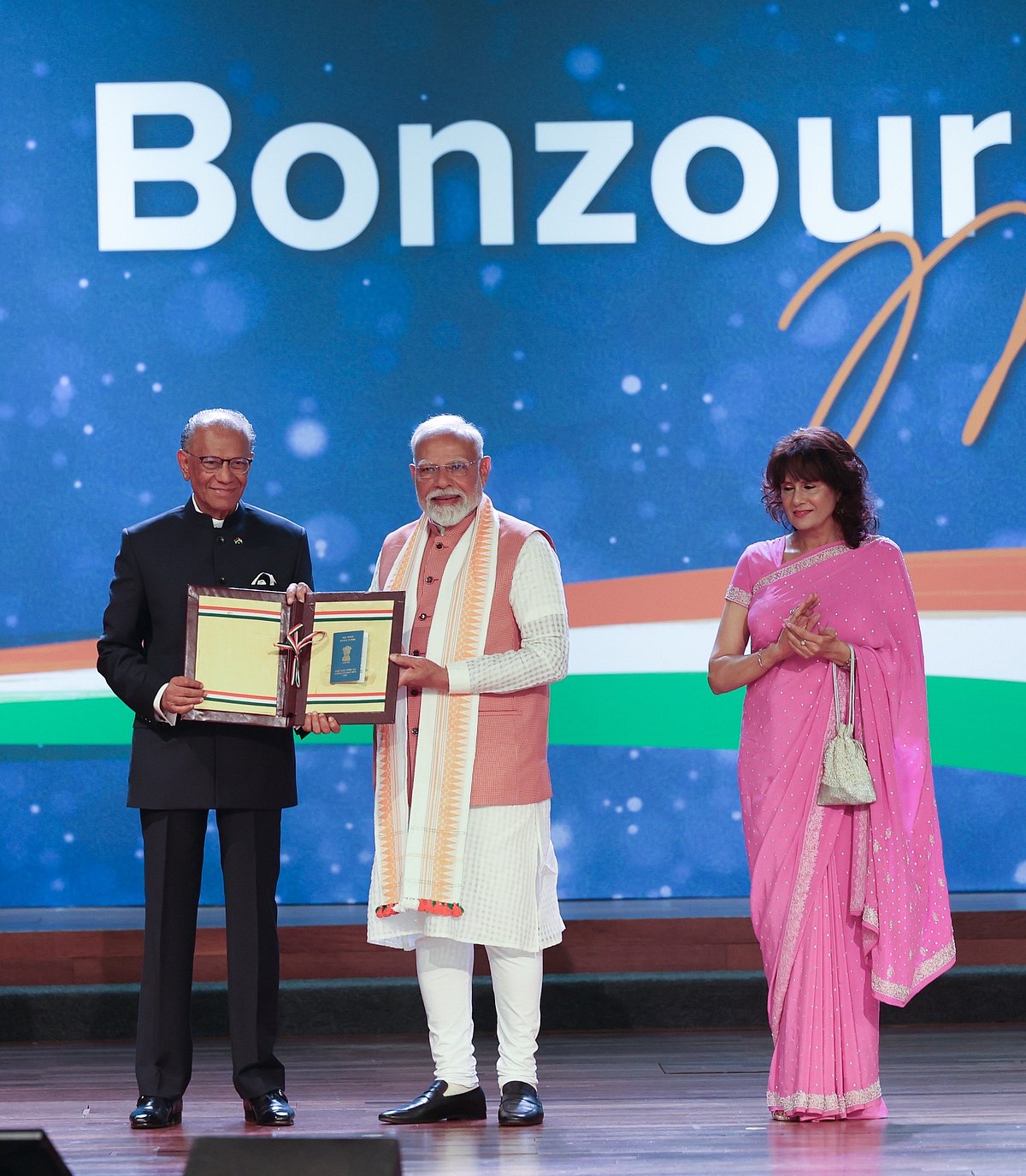 ಪ್ರಧಾನಿ ಮೋದಿಗೆ ಮಾರಿಷಸ್ ದೇಶದ ಅತ್ಯುನ್ನತ ನಾಗರಿಕ ಗೌರವ 