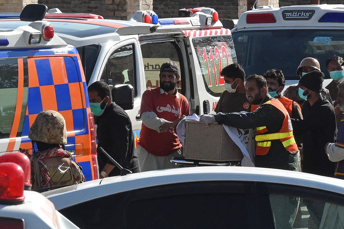 Pakistan Train Attack | ಪಾಕ್‌ ರೈಲು ಮೇಲಿನ ದಾಳಿ: 25 ಶವ ಪತ್ತೆ