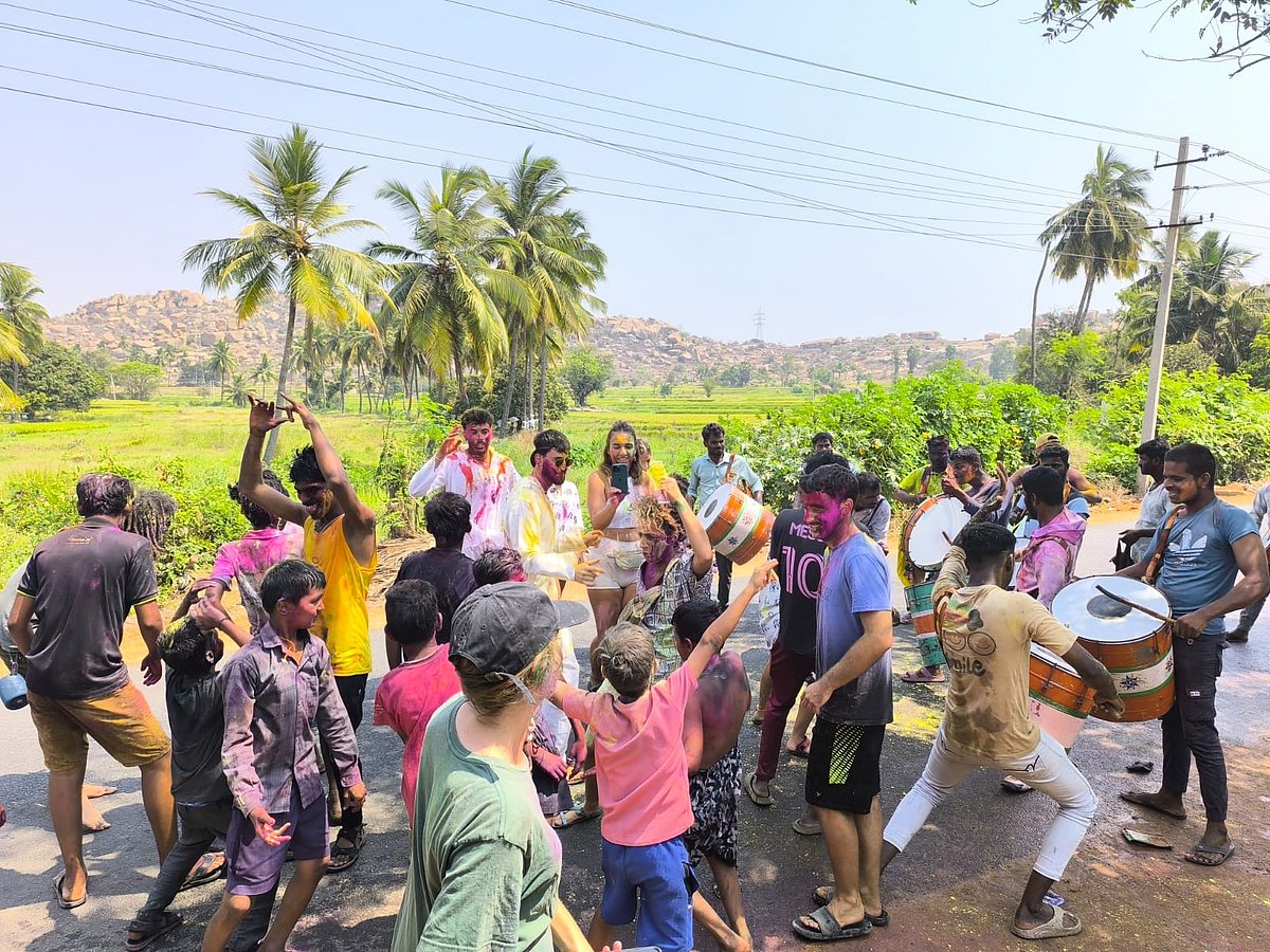 ಅತ್ಯಾಚಾರ ಪ್ರಕರಣ: ಸಾಣಾಪುರದಲ್ಲಿ ಹೋಳಿ ಹಬ್ಬ ನೀರಸ