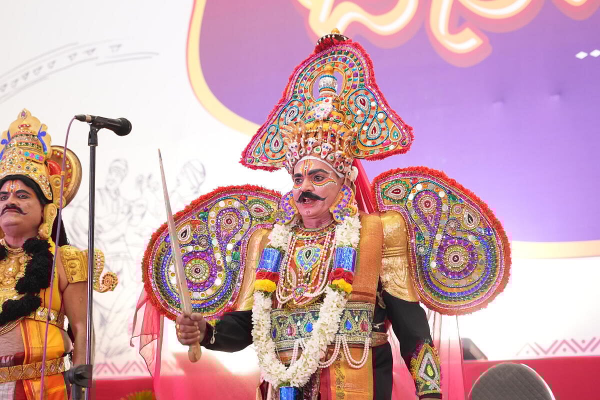 ಬೆಂಗಳೂರಿನ ಅರಮನೆ ಮೈದಾನದಲ್ಲಿ ಜನಪದ ಕಲಾಮೇಳಗಳ ಸಂಗಮ