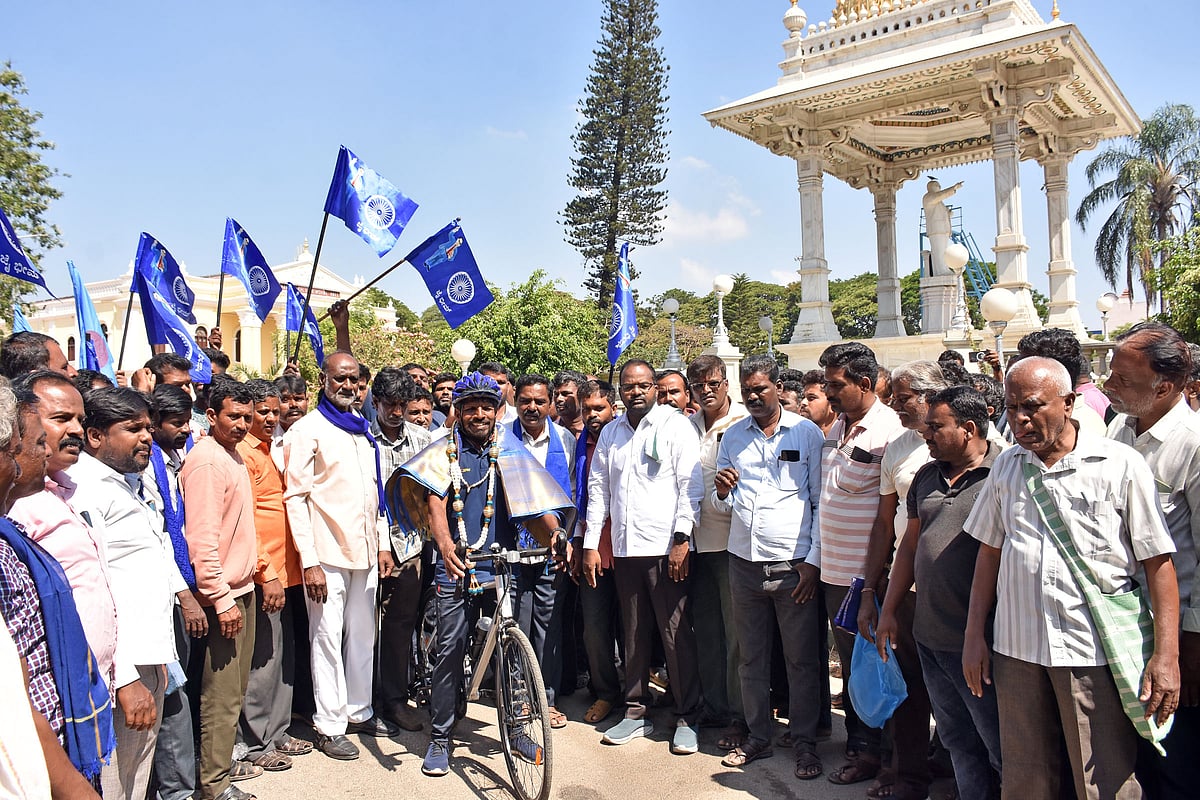 ಸಮಾನತೆಯ ಸಂದೇಶ ಸಾರುವ ಸದಾಶಯ: ಕೋಲಾರದಿಂದ ಮೈಸೂರಿಗೆ ಸೈಕಲ್‌ ಯಾತ್ರೆ
