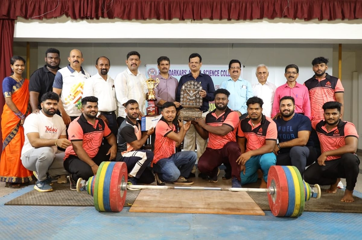 ಮಂಗಳೂರು ವಿಶ್ವವಿದ್ಯಾನಿಲಯ | ವೇಟ್‌ ಲಿಫ್ಟಿಂಗ್‌: ಆಳ್ವಾಸ್‌ಗೆ ಸಮಗ್ರ ಪ್ರಶಸ್ತಿ