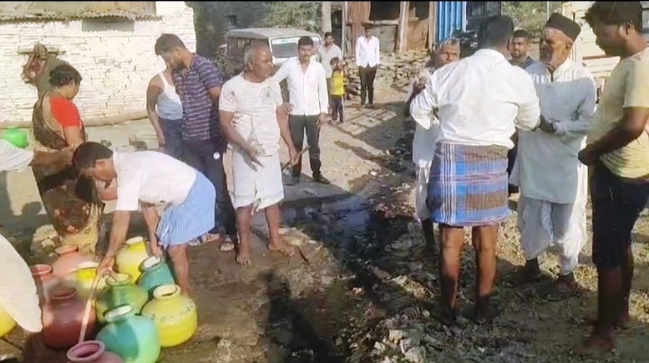 ದೇವರಹಿಪ್ಪರಗಿ ತಾಲ್ಲೂಕಿನ ಬಿ.ಬಿ. ಇಂಗಳಗಿ ಗ್ರಾಮದಲ್ಲಿ ಈಚೆಗೆ ನೀರು ತುಂಬಿಸಿಕೊಳ್ಳಲು ಬಂದವರಲ್ಲಿ ವಾಗ್ವಾದ ನಡೆಯಿತು