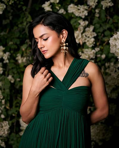 ‘ಸೈಂಧವ್’ ಸಿನಿಮಾದಲ್ಲಿ ಶ್ರದ್ಧಾ ಮನೋಜ್ಞಾವಾಗಿ ಅಭಿನಯಿಸಿದ್ದಾರೆ .