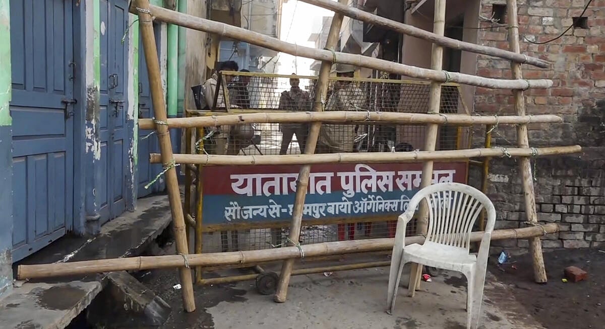 Sambhal Violence | SP ಸಂಸದ ರೆಹಮಾನ್ ಬಾರ್ಕ್‌ಗೆ ನೋಟಿಸ್ ಜಾರಿ ಮಾಡಿದ SIT