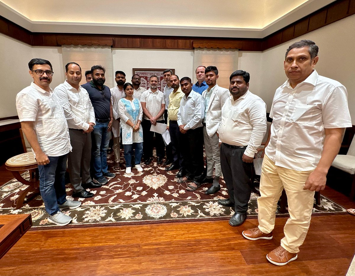 ICICI ಬ್ಯಾಂಕ್‌ನಿಂದ ವಜಾಗೊಂಡ ನೌಕರರಿಂದ ರಾಹುಲ್ ಗಾಂಧಿ ಭೇಟಿ

