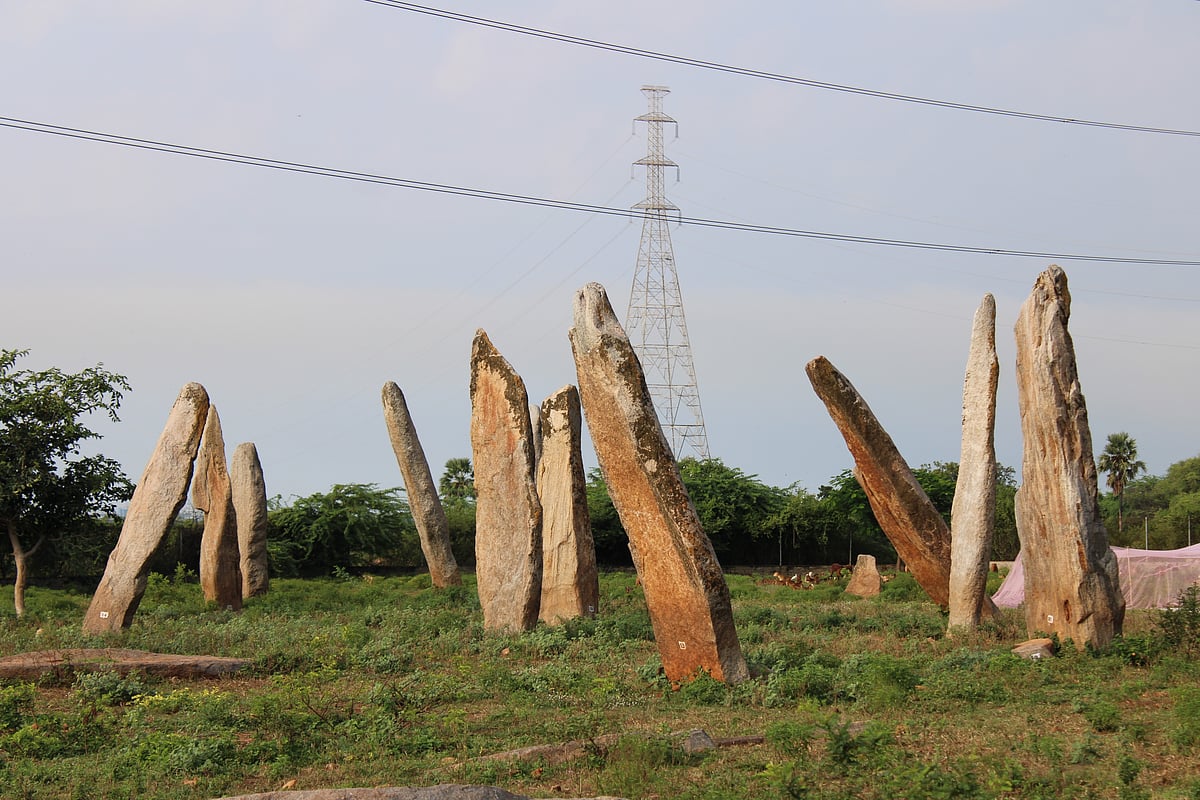 ಖಗೋಳದ ವಿಸ್ಮಯ ನಿಲುವುಗಲ್ಲುಗಳು