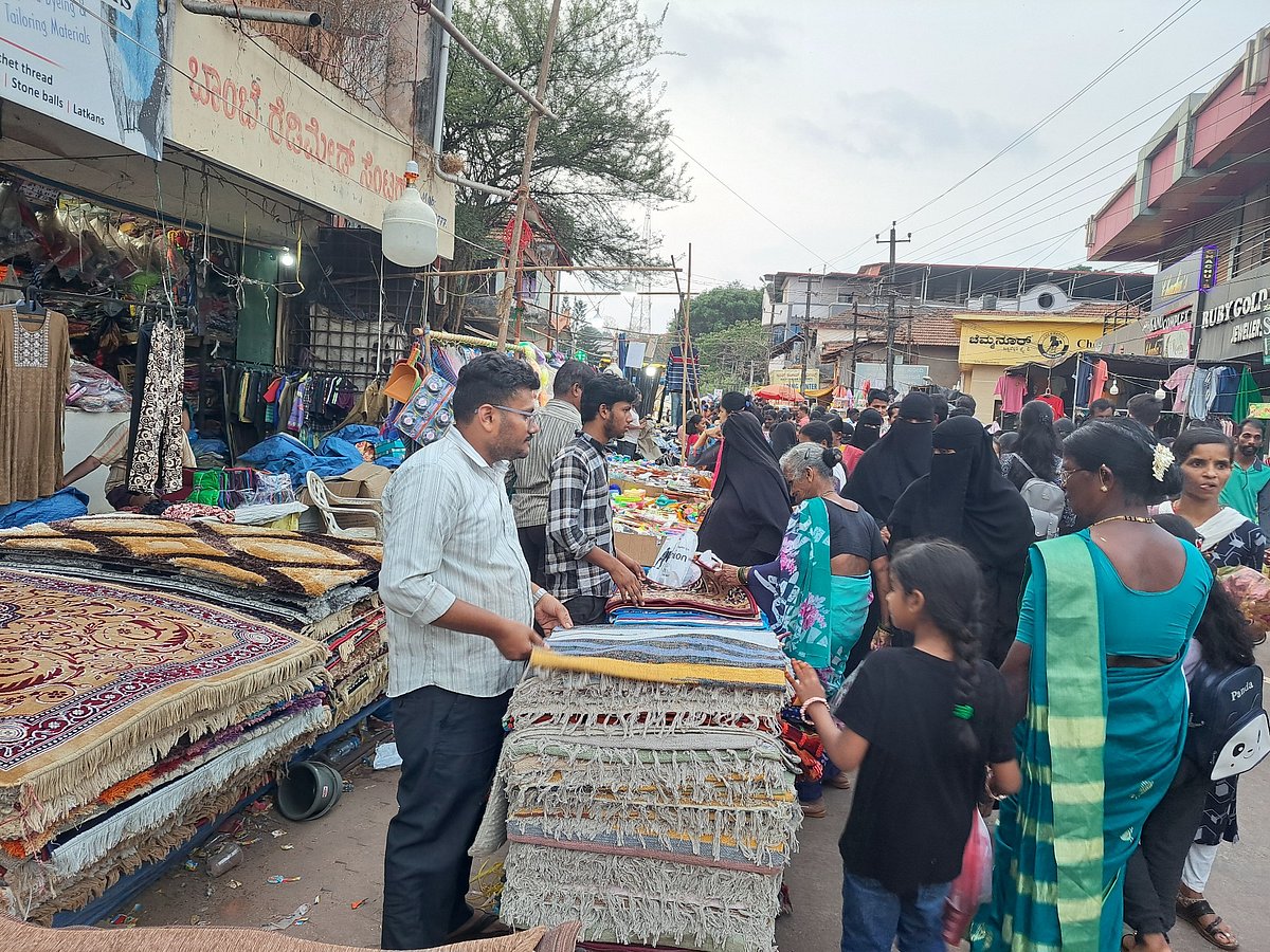 ಭಟ್ಕಳ: ರಂಗೇರಿದ ರಂಜಾನ್‌ ಮಾರುಕಟ್ಟೆ