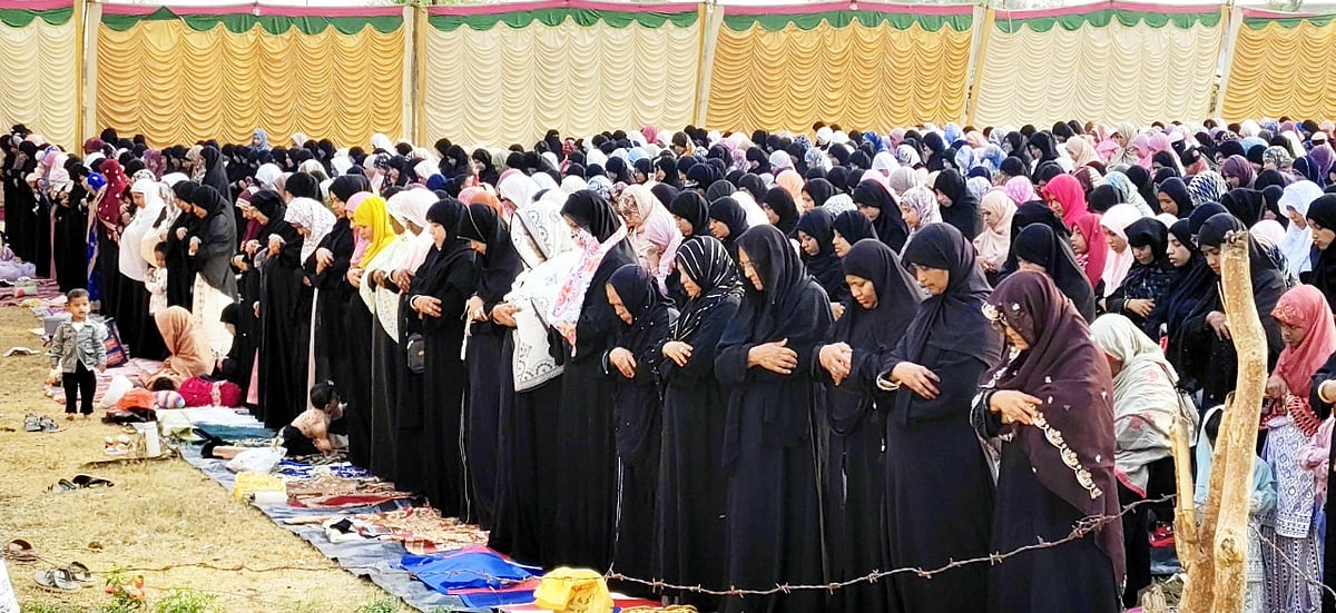 ಹರಪನಹಳ್ಳಿಯಲ್ಲಿ ಈದ್ ಉಲ್ ಫಿತ್ರ್‌ ಆಚರಣೆ: ಮಹಿಳೆಯರಿಂದಲೂ ಸಾಮೂಹಿಕ ಪ್ರಾರ್ಥನೆ