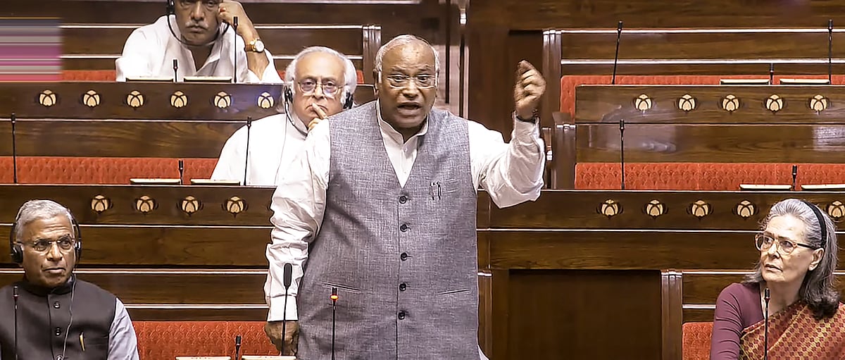 ಸಚಿವ ಅನುರಾಗ್ ಹೇಳಿಕೆಯಿಂದ ನನ್ನ ಘನತೆಗೆ ಚ್ಯುತಿ: ಮಲ್ಲಿಕಾರ್ಜುನ ಖರ್ಗೆ