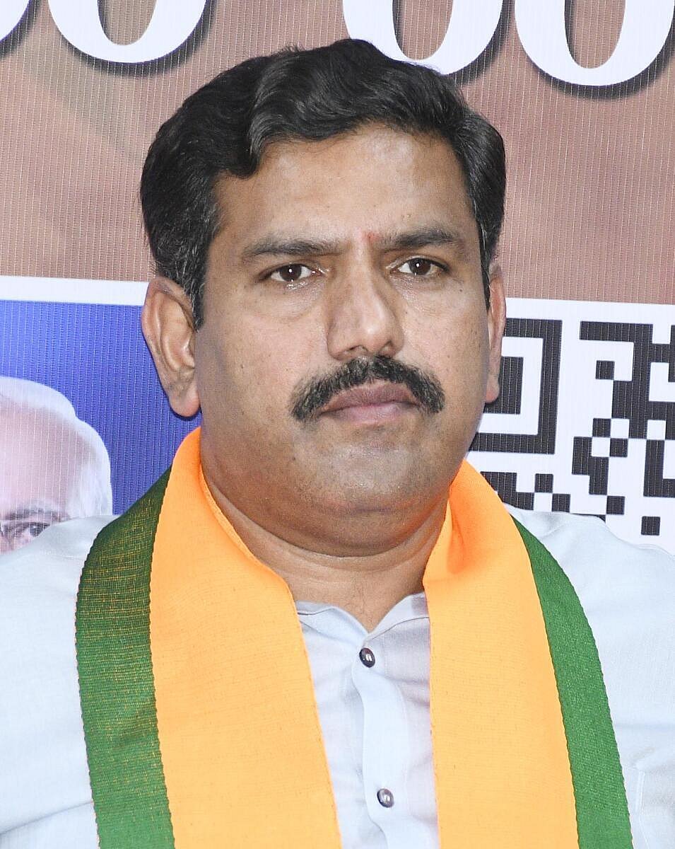 ವಿನಯ್ ಸೋಮಯ್ಯ ಆತ್ಮಹತ್ಯೆ: ಪಾರದರ್ಶಕ ತನಿಖೆಗೆ ಒತ್ತಾಯ