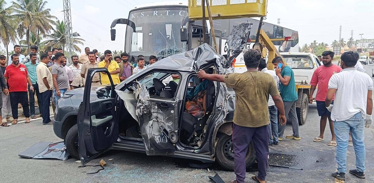 ಮೈಸೂರು – ಬೆಂಗಳೂರು ಹೆದ್ದಾರಿ: ಟೋಲ್‌ ಉಳಿಸಲು ಹೋಗಿ ಜೀವ ತೆತ್ತರು