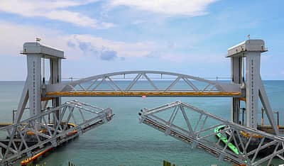 ₹550 ಕೋಟಿ ವೆಚ್ಚದಲ್ಲಿ ಸೇತುವೆಯನ್ನು ನಿರ್ಮಿಸಲಾಗಿದೆ.