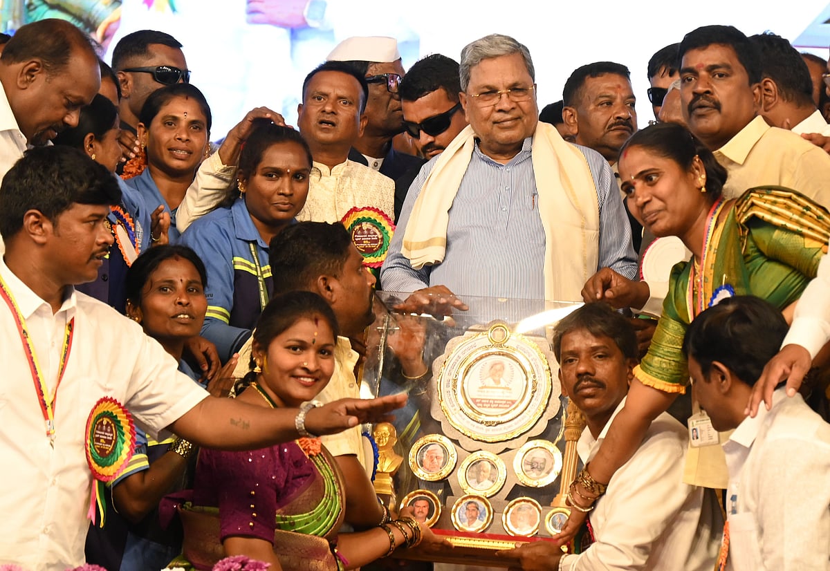 ಪೌರ ಕಾರ್ಮಿಕರು, ಚಾಲಕರು ಕಾಯಂ | ಮೇ 1ರಂದು ನೇಮಕಾತಿ ಪತ್ರ: ಸಿದ್ದರಾಮಯ್ಯ ಭರವಸೆ