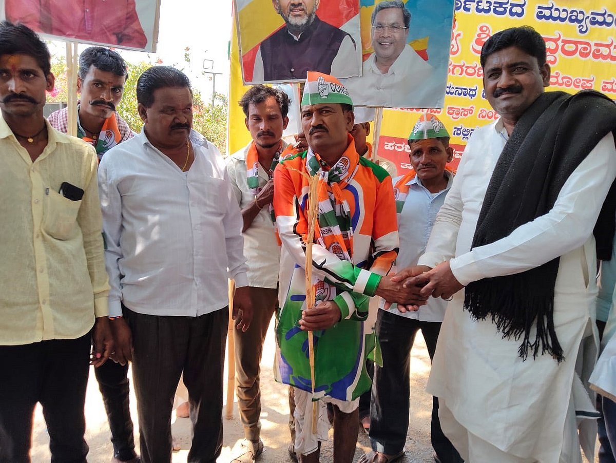 ಮುಡಾ ಹಗರಣದಿಂದ ಸಿದ್ದರಾಮಯ್ಯ ಮುಕ್ತ: ಹರಕೆ ತೀರಿಸಿದ ಅಭಿಮಾನಿ