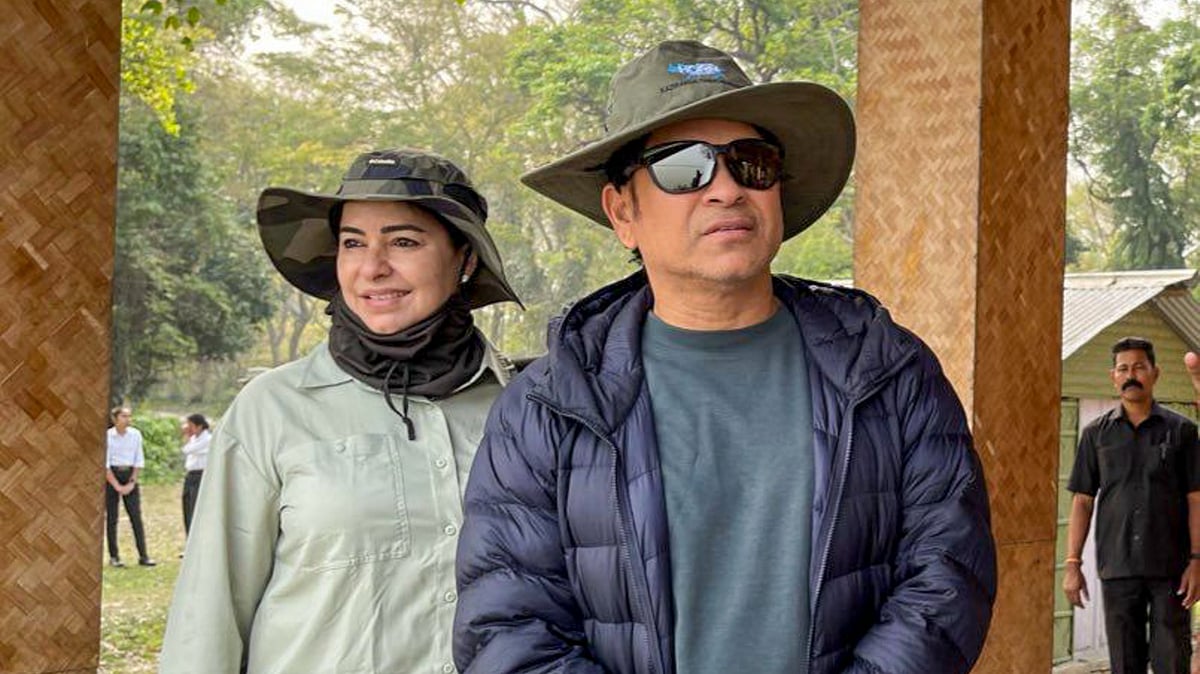 ಕಾಜಿರಂಗ ಉದ್ಯಾನವನಕ್ಕೆ ಪತ್ನಿ, ಪುತ್ರಿಯೊಂದಿಗೆ ಭೇಟಿ ನೀಡಿದ ಸಚಿನ್ ತೆಂಡೂಲ್ಕರ್