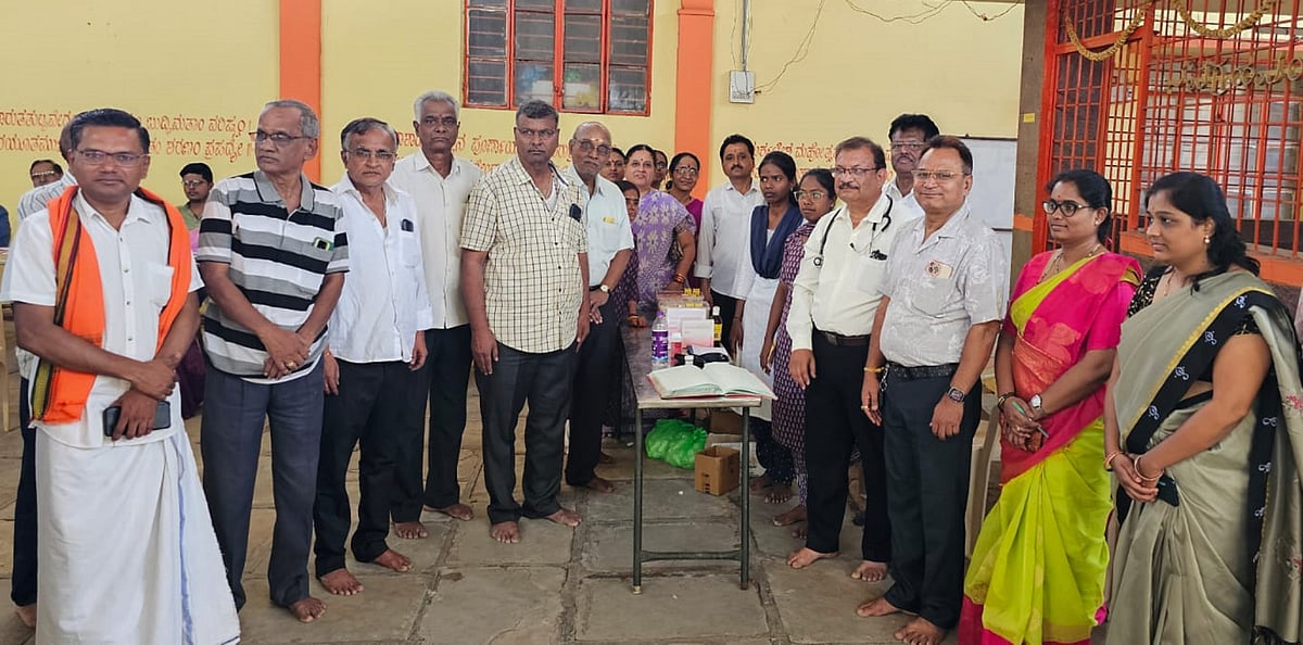 ಕಲಬುರಗಿ | ಜಂಕ್‌ಫುಡ್‌ ಬಿಡಿ, ಹಣ್ಣು–ತರಕಾರಿ ತಿನ್ನಿ: ಡಾ.ಸುರೇಂದ್ರ