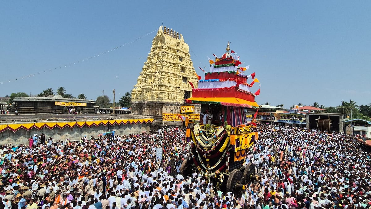 ಬೇಲೂರು ರಥೋತ್ಸವ: ಚನ್ನಕೇಶವನ ಭಕ್ತಿಯಲ್ಲಿ ಮಿಂದೆದ್ದ ಜನ