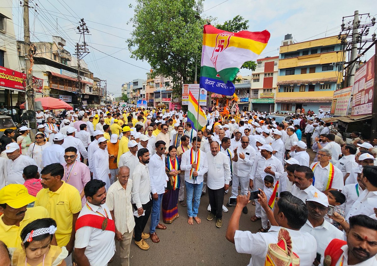 Mahavir Jayanti 2025 | ಮಹಾವೀರ ಜಯಂತಿ: ಬೆಳಗಾವಿಯಲ್ಲಿ ಗಮನಸೆಳೆದ ಶೋಭಾಯಾತ್ರೆ