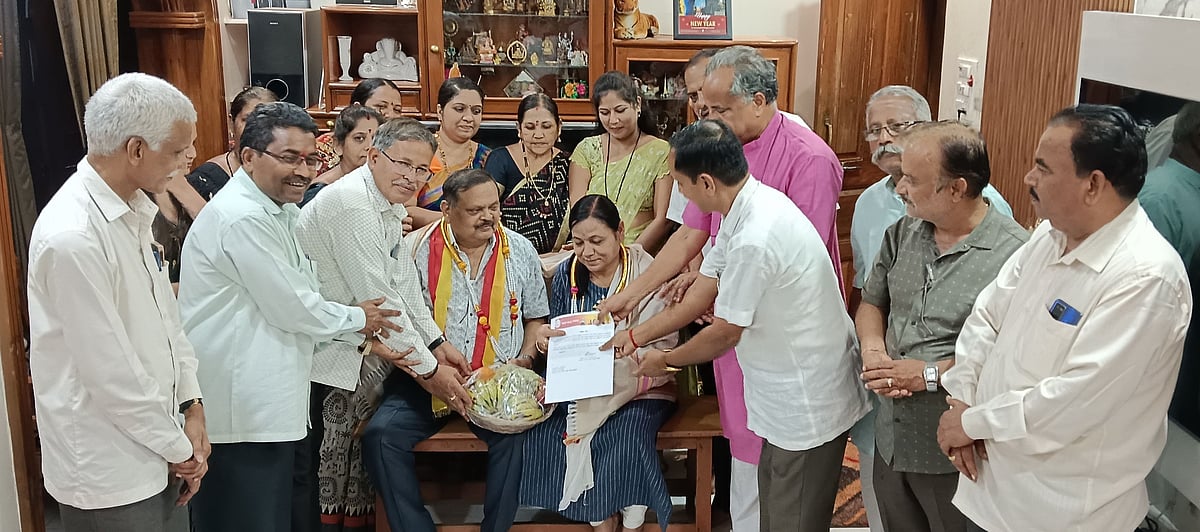 ಅಳ್ನಾವರ: ಸಾಹಿತ್ಯ ಸಮ್ಮೇಳನಕ್ಕೆ ವೈದ್ಯ ಮೂಡಬಾಗಿಲ್ ಅಧ್ಯಕ್ಷತೆ