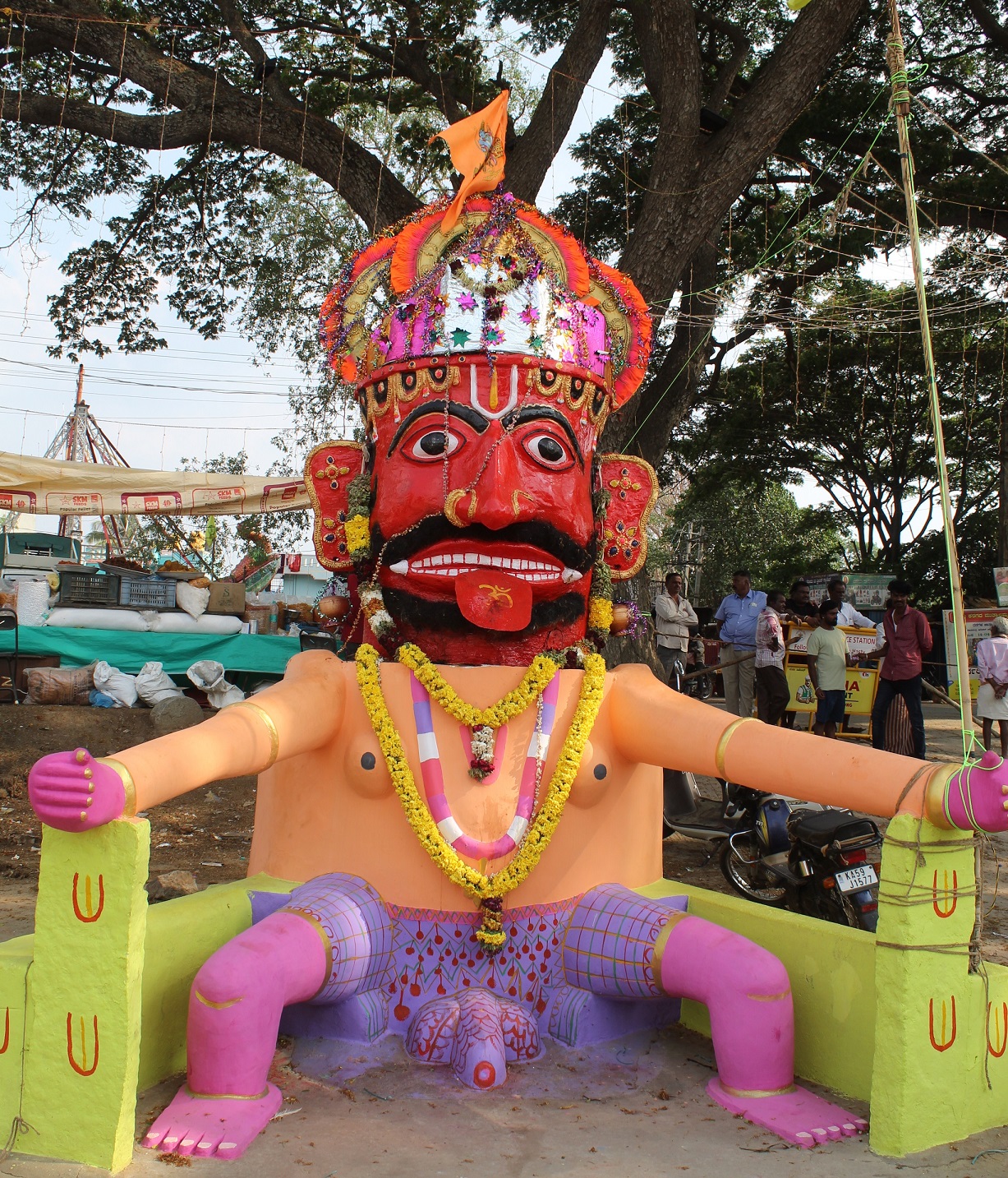 ಕರಗ ಮಹೋತ್ಸವದ ಪ್ರಯುಕ್ತ ಸ್ಥಾಪಿಸಲಾಗಿದ್ದ ಬಲರಾಮನ ವಿಗ್ರಹ